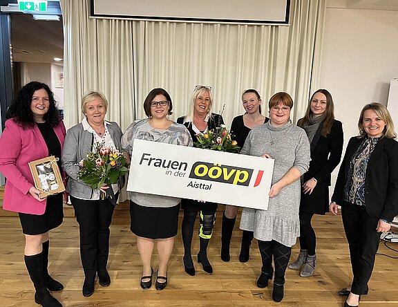 Frauenpower_2.jpeg  